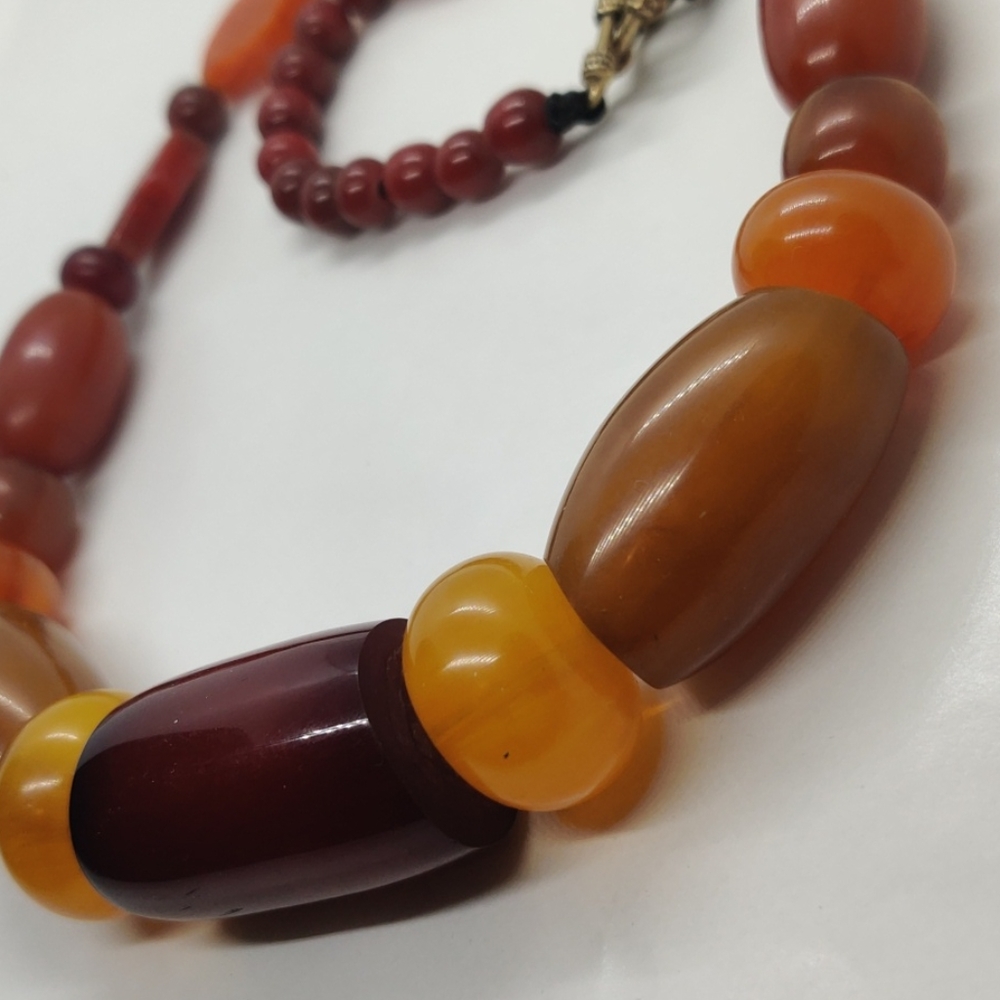 Vintage African amber necklace - Picture 3 of 9